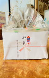 �h�V�L�O�i